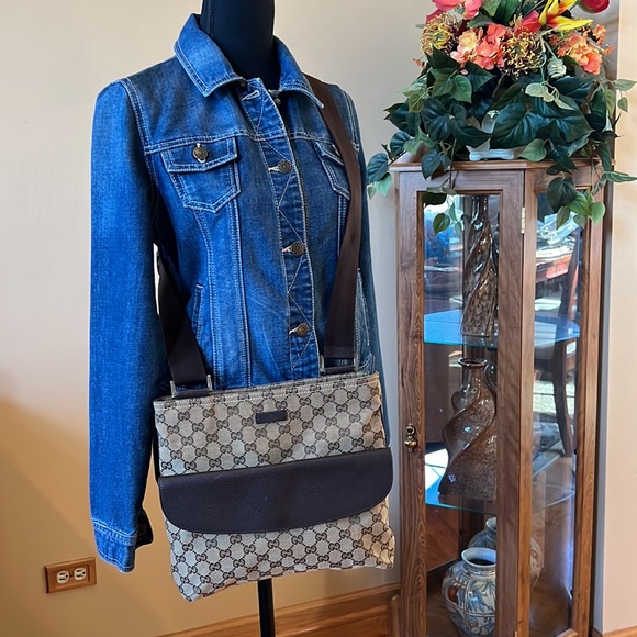 Gucci Bags Authentic Gucci Crossbody Bag Poshmark